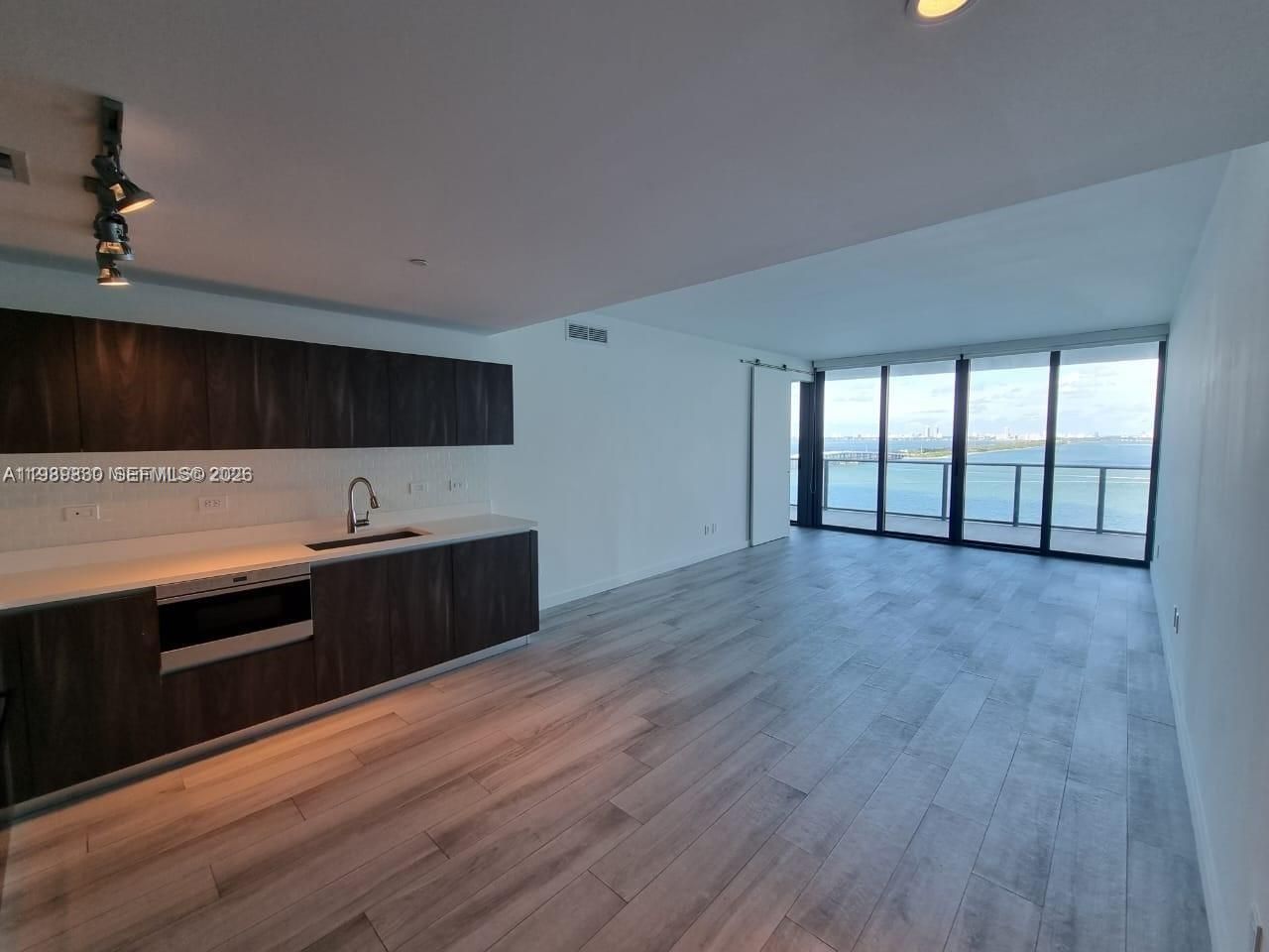 3131 NE 7th Ave , Unit 1703, Miami, FL 33137 Photo