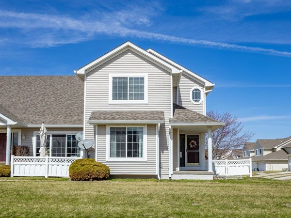 85 SE Melrose Drive , Waukee, IA 50263