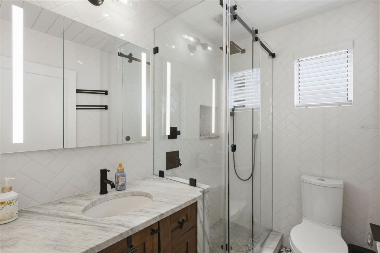 306 S Pine Street , New Smyrna Beach, FL 32169 Photo