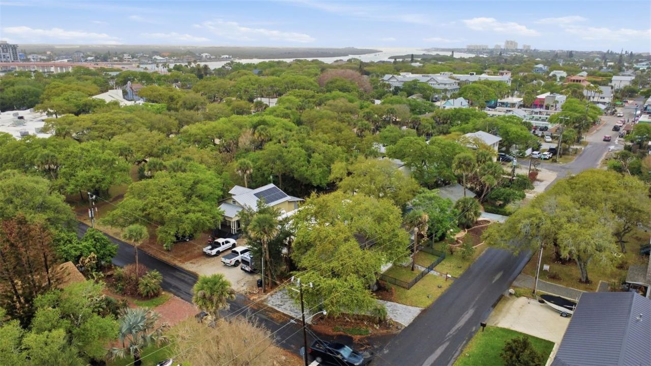 306 S Pine Street , New Smyrna Beach, FL 32169 Photo