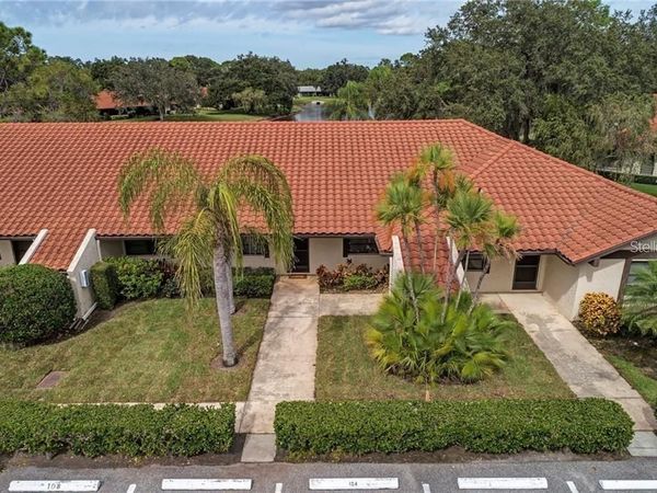 5635 GOLF POINTE DRIVE , Unit 101, SARASOTA, FL 34243