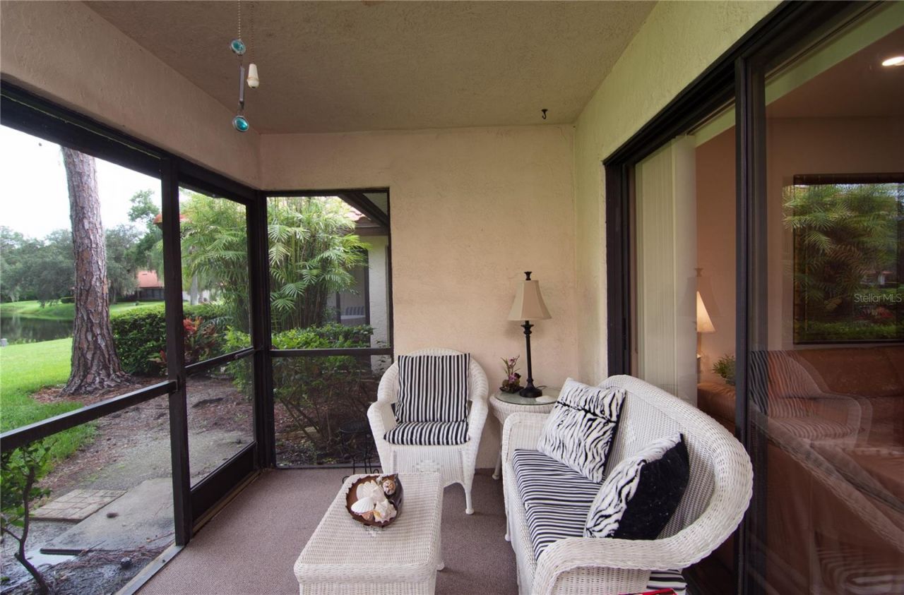 5635 Golf Pointe Drive , Unit 101, Sarasota, FL 34243 Photo