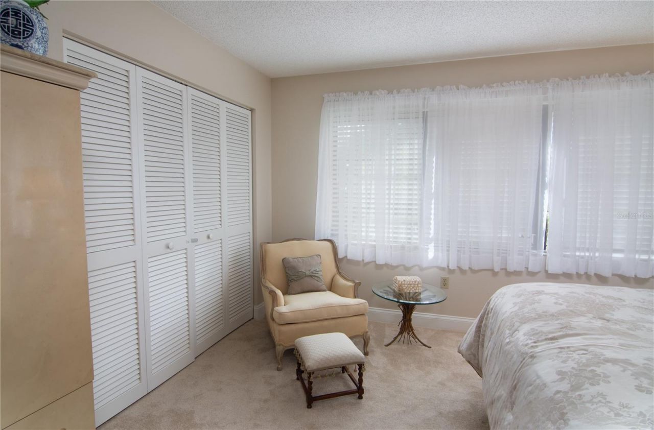 5635 Golf Pointe Drive , Unit 101, Sarasota, FL 34243 Photo