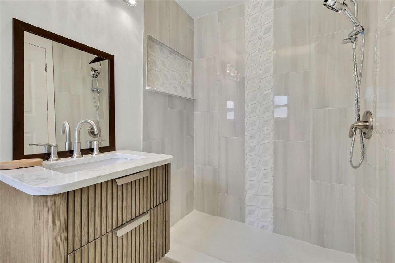 8424 Stillbrook Avenue, Tampa, FL 33615 Photo