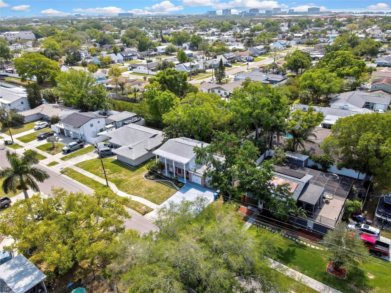 8424 Stillbrook Avenue, Tampa, FL 33615 Photo