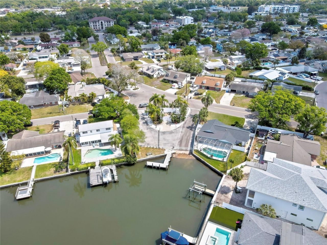 8424 Stillbrook Avenue, Tampa, FL 33615 Photo