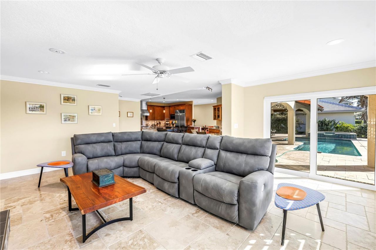 1939 Hawaii Avenue Ne, Saint Petersburg, FL 33703 Photo