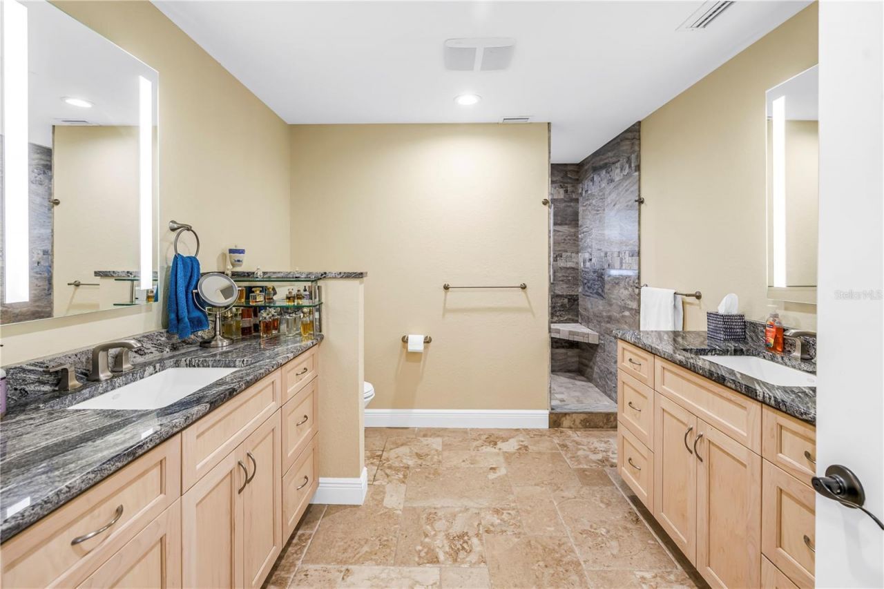 1939 Hawaii Avenue Ne, Saint Petersburg, FL 33703 Photo