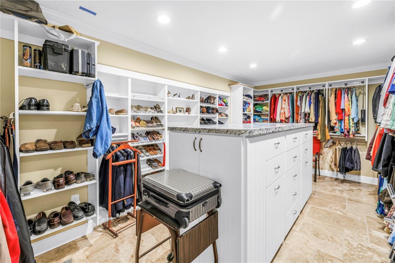 1939 Hawaii Avenue Ne, Saint Petersburg, FL 33703 Photo