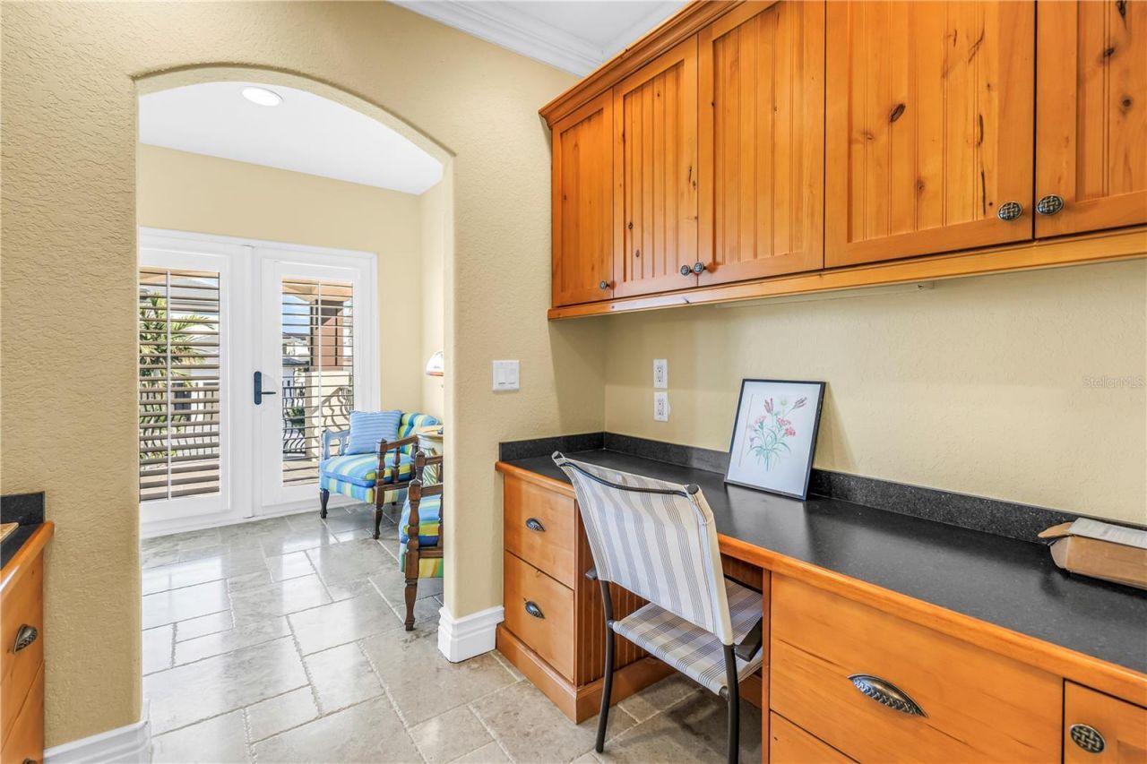 1939 Hawaii Avenue Ne, Saint Petersburg, FL 33703 Photo