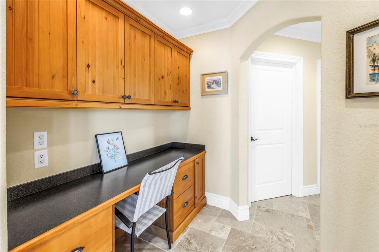 1939 Hawaii Avenue Ne, Saint Petersburg, FL 33703 Photo