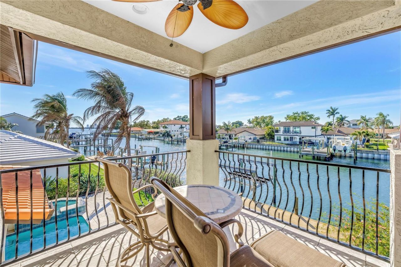 1939 Hawaii Avenue Ne, Saint Petersburg, FL 33703 Photo