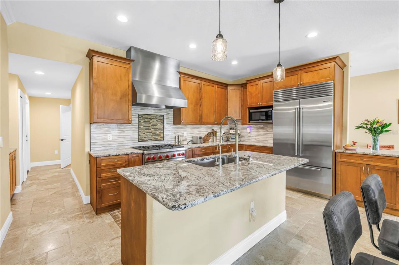 1939 Hawaii Avenue Ne, Saint Petersburg, FL 33703 Photo