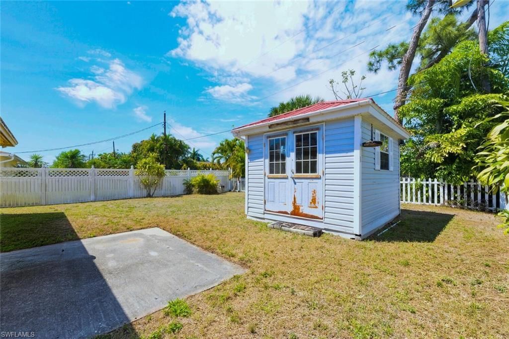 819 98th Ave N, Naples, FL 34108 Photo