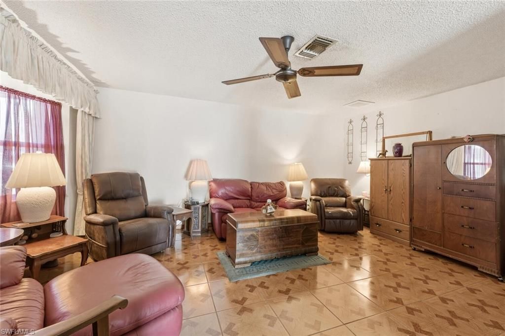 819 98th Ave N, Naples, FL 34108 Photo