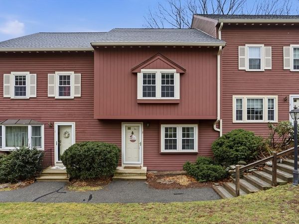 3 Apple Ridge Road, Unit 2, Maynard, MA 01754