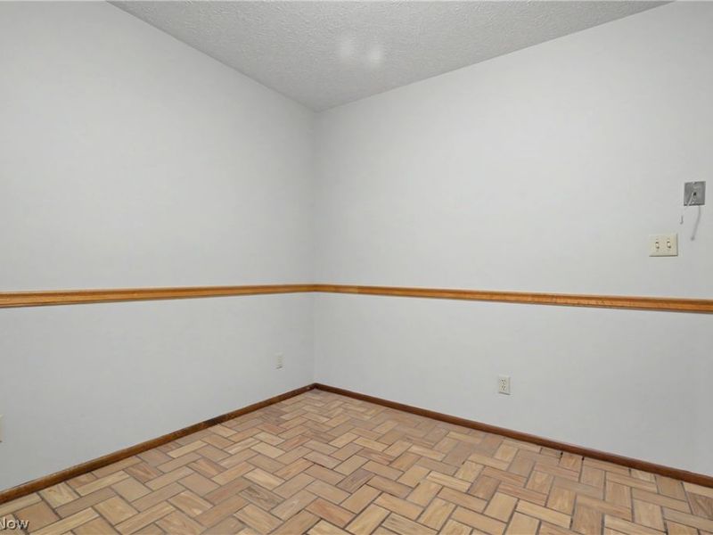 548 Continental Drive , Unit B, Salem, OH 44460 Photo 5