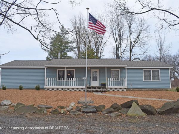 4961 W Lovejoy Road, Byron, MI 48418