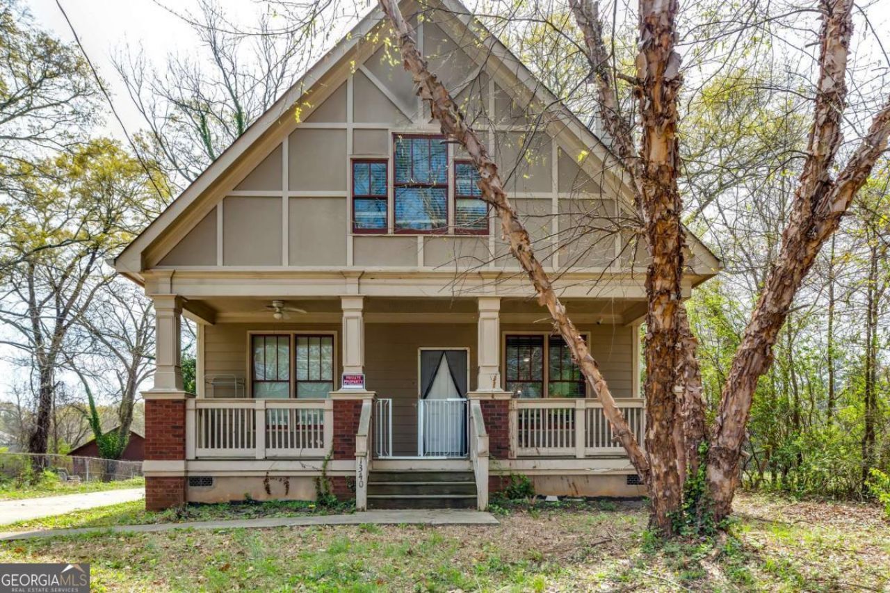 1340 Lyle Avenue, East Point, GA 30344 Main Photo