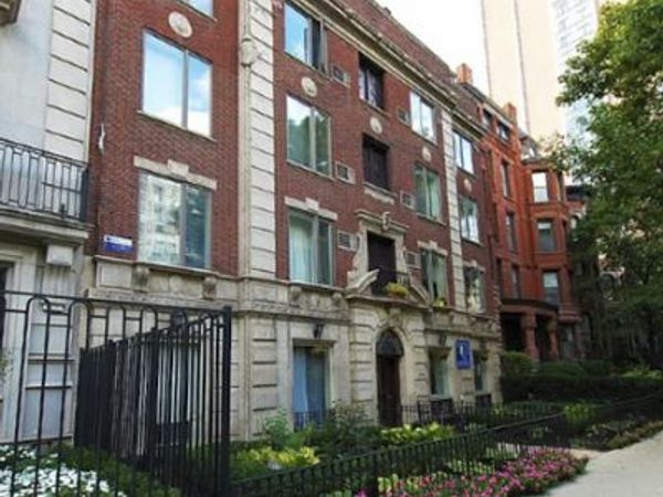 1504 N Dearborn Parkway, Unit 202, Chicago, IL 60610