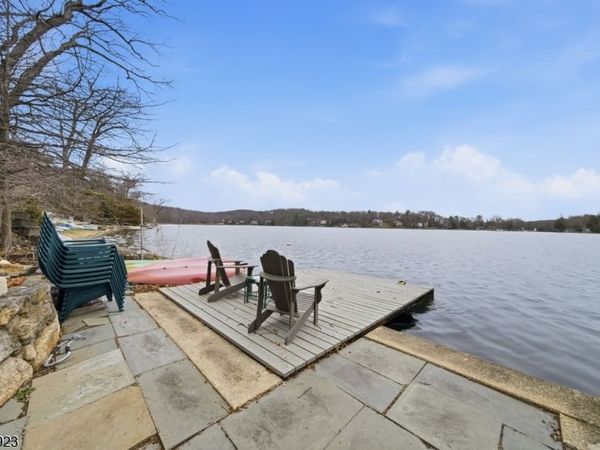 92 Cedar Lk, Denville, NJ 07834