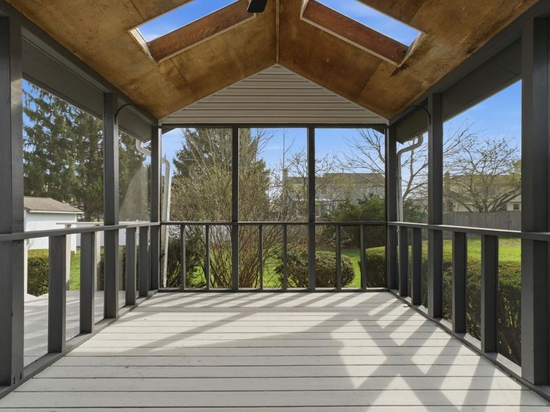 208 Rugby Lane, Columbus, OH 43230 Photo 24