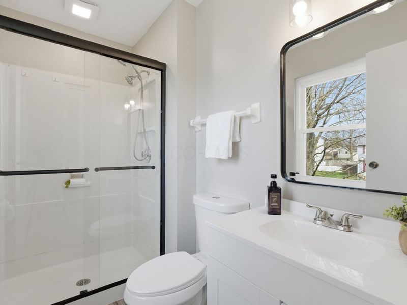 208 Rugby Lane, Columbus, OH 43230 Photo 33