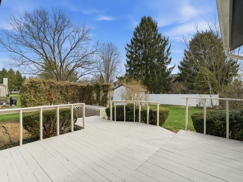 208 Rugby Lane, Columbus, OH 43230 Photo 54