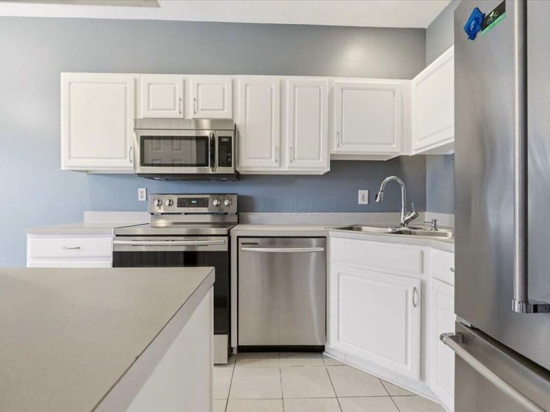 4983 Village Mews, Westerville, OH 43081 Photo 9