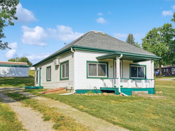 6839 Center Street, Ira, IA 50127