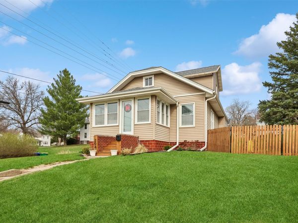 204 S 5th Street, Guthrie Center, IA 50115