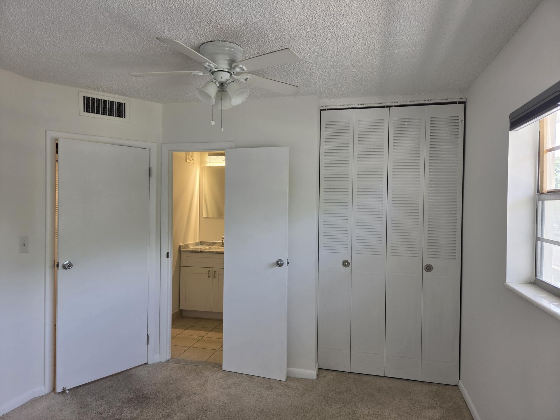 3400 NW 48th Avenue, Lauderdale Lakes, FL 33319 Photo