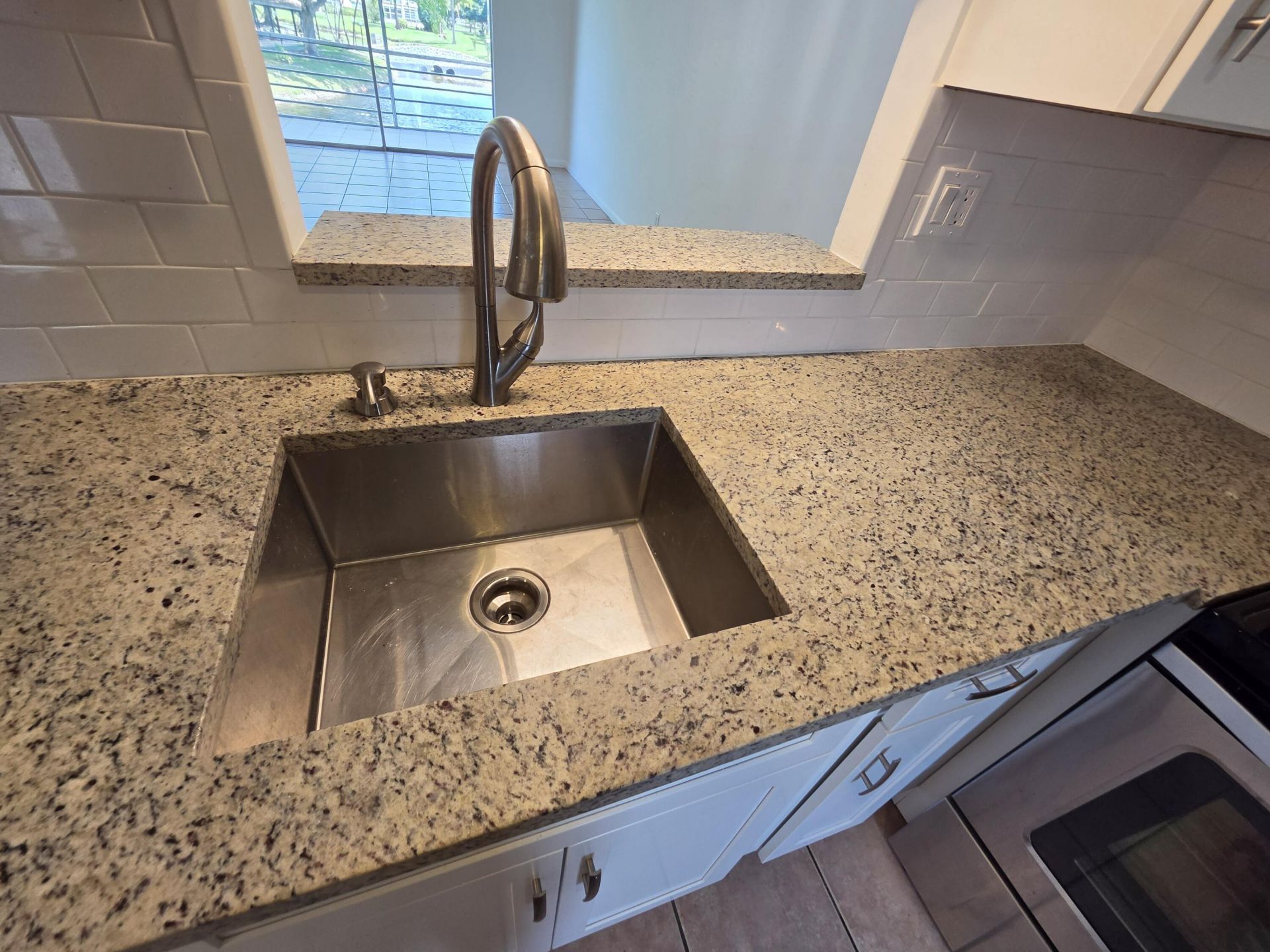 3400 NW 48th Avenue, Lauderdale Lakes, FL 33319 Photo