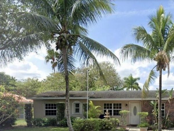 15420 SW 108th Avenue SW, Miami, FL 33157