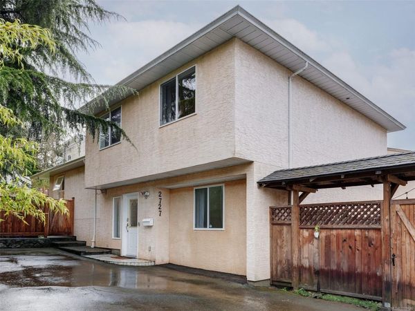 2727 Grosvenor Rd , Victoria, BC V8T 3M8