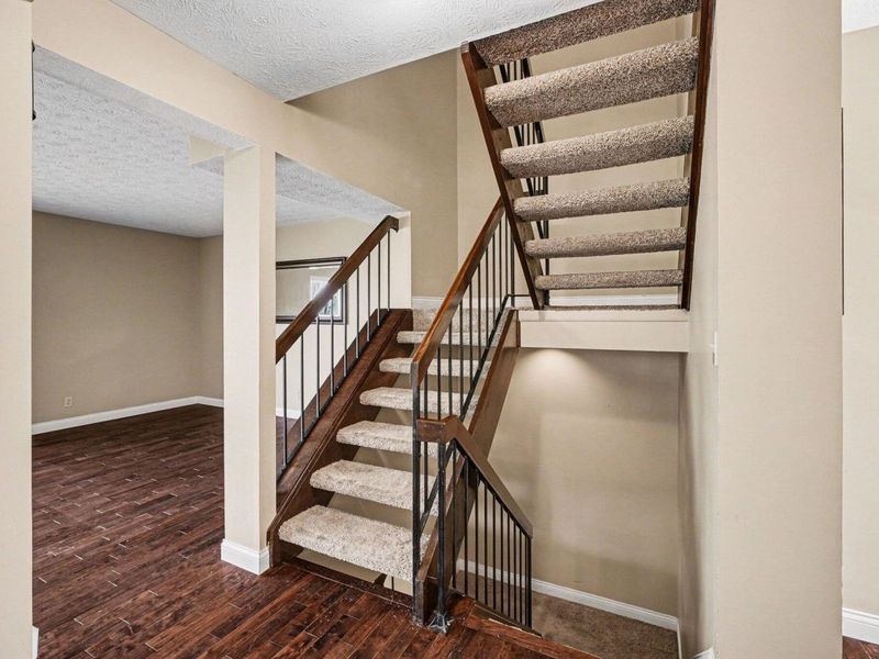 7002 Nob Hill Drive, Fort Thomas, KY 41075 Photo 9