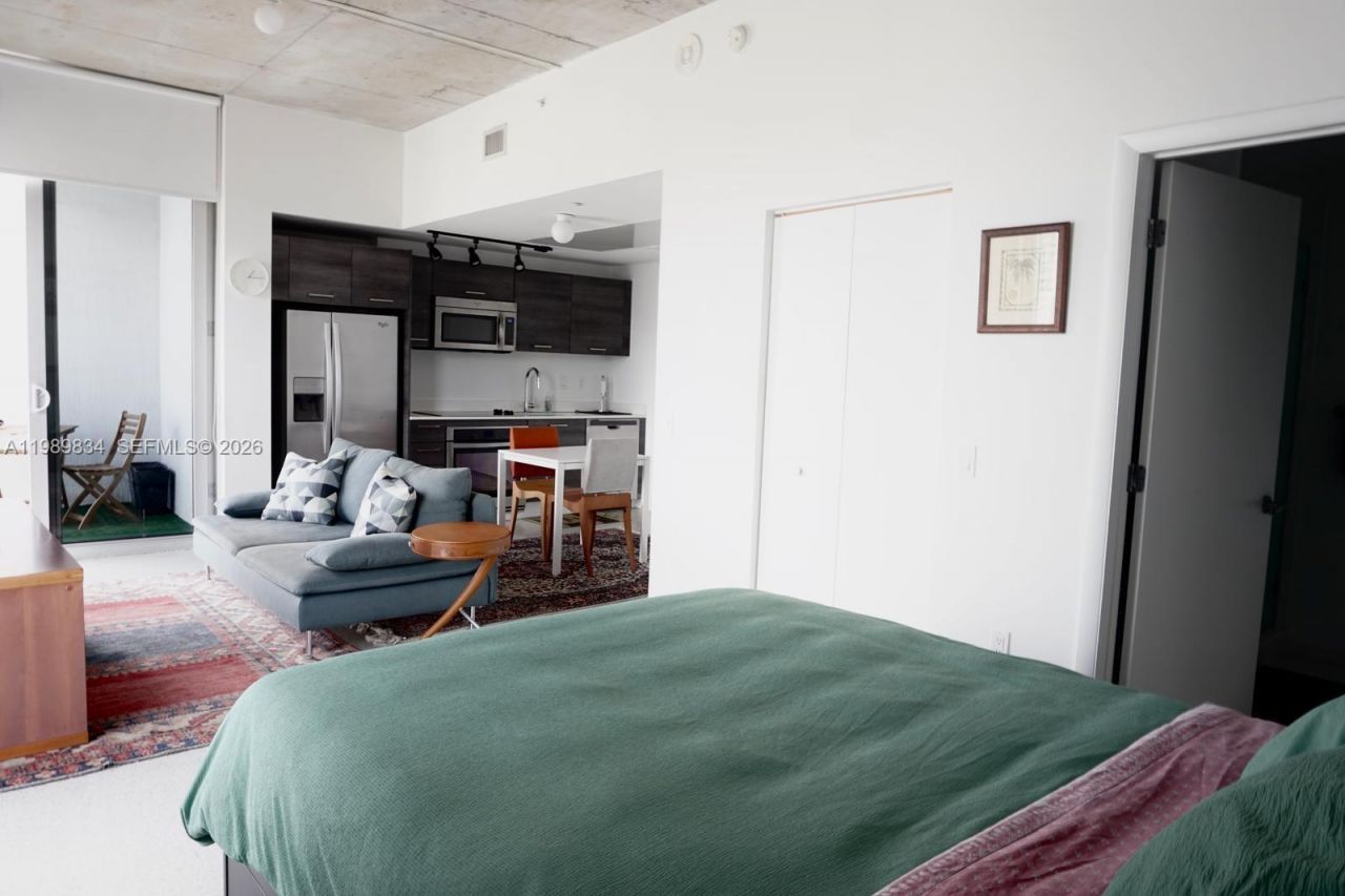 151 SE 1st St, Unit 3304, Miami, FL 33131 Photo
