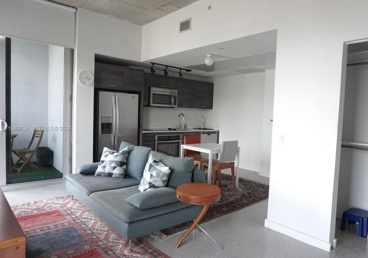 151 SE 1st St, Unit 3304, Miami, FL 33131 Photo