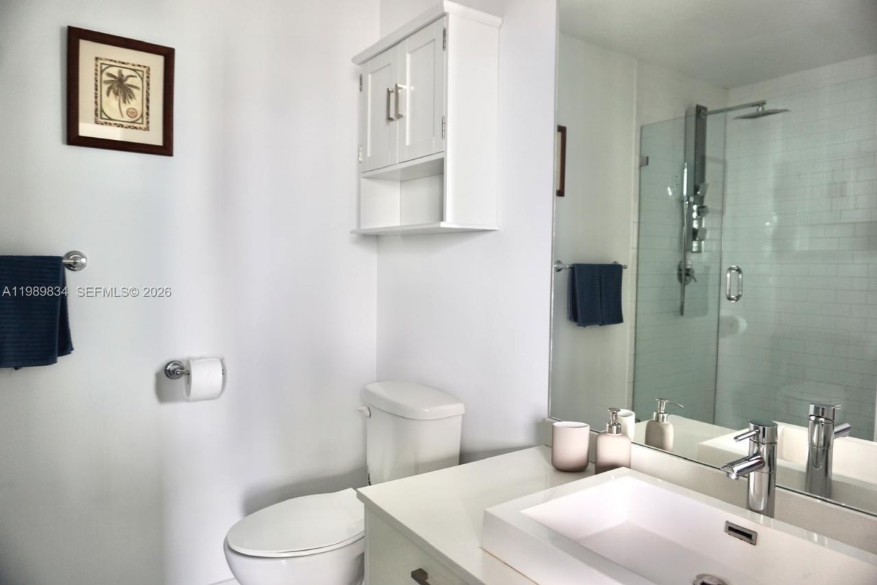 151 SE 1st St, Unit 3304, Miami, FL 33131 Photo