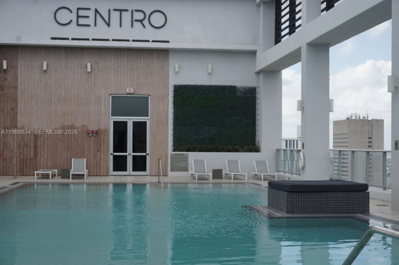 151 SE 1st St, Unit 3304, Miami, FL 33131 Photo