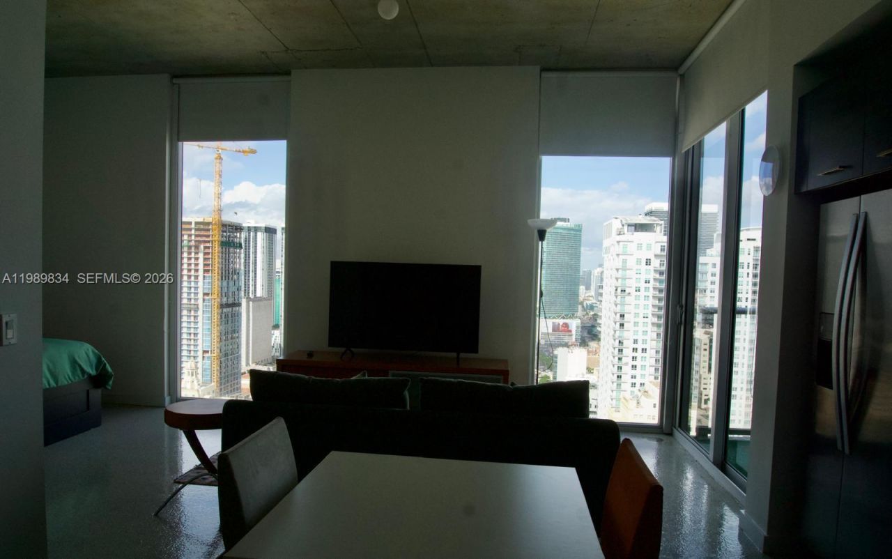 151 SE 1st St, Unit 3304, Miami, FL 33131 Photo