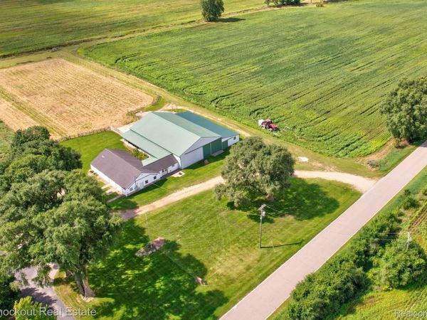 8424 Oak Road, Millington Township, Mi 48746