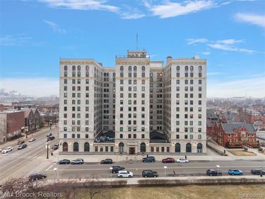 15 E Kirby #928 Street, Detroit, MI 48202