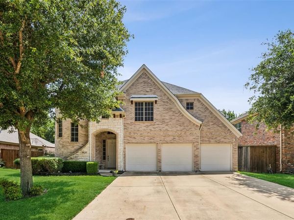 2824 Lazy Creek Drive, Grand Prairie, TX 75052