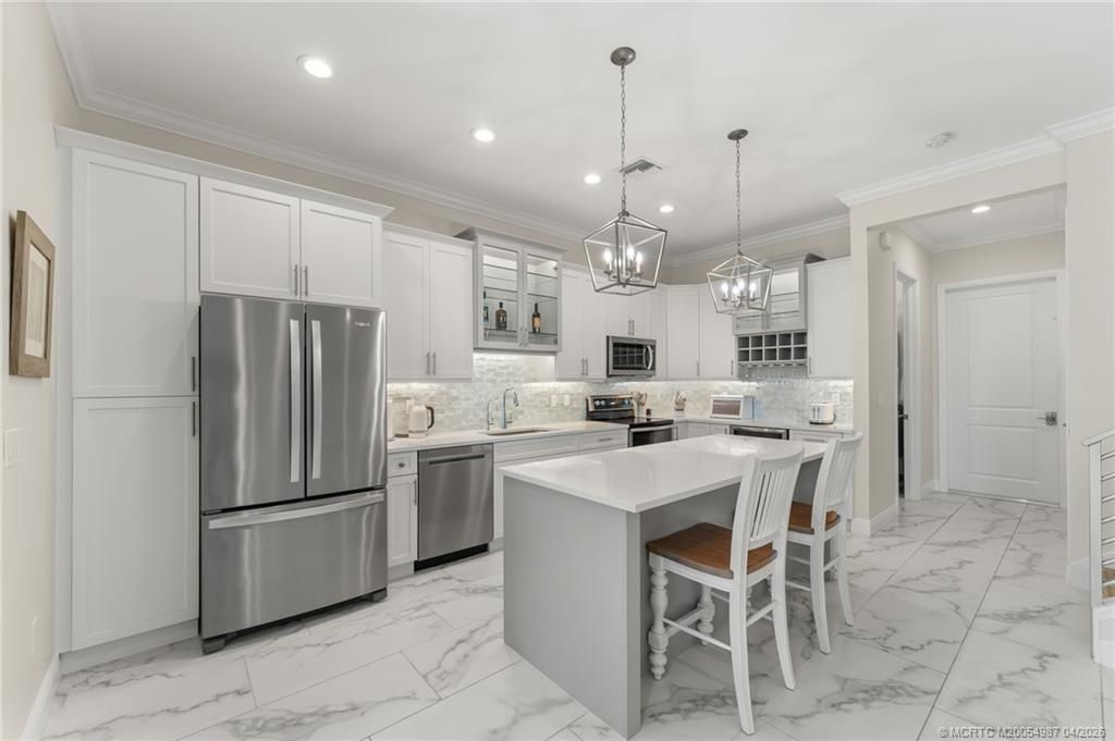 517 SW Ocean Boulevard, Stuart, FL 34994 Photo