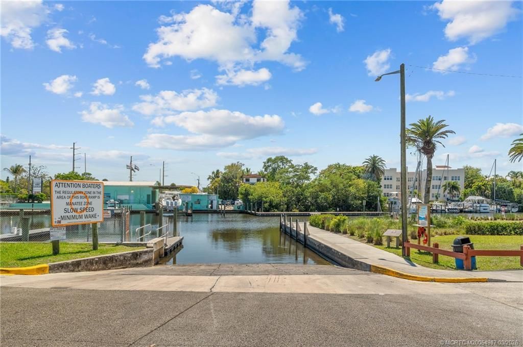 517 SW Ocean Boulevard, Stuart, FL 34994 Photo