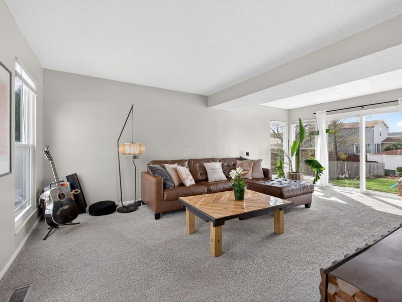 1805 Galleon Boulevard , Hilliard, OH 43026 Photo 5