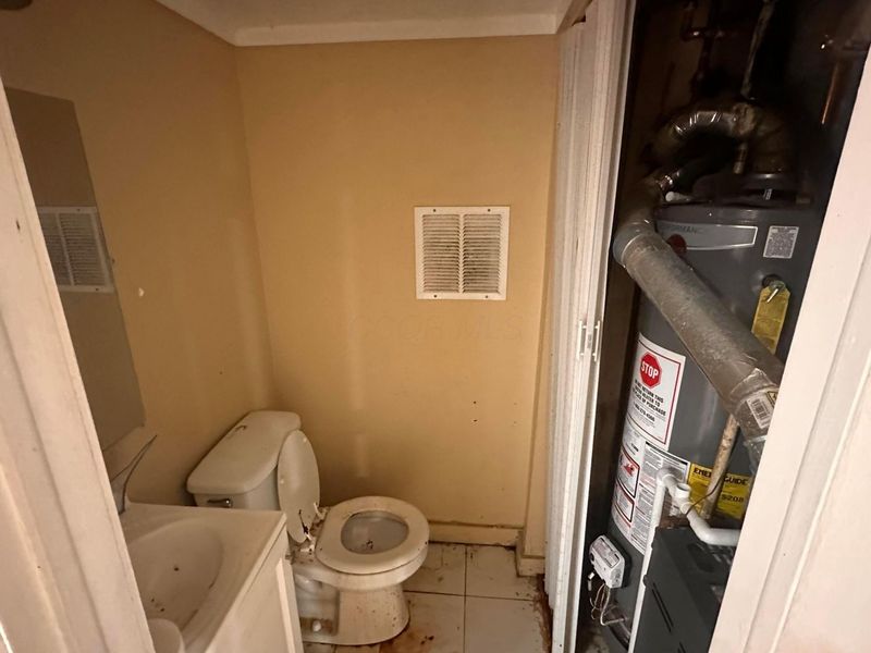 660 Cherry Hollow Road , Unit E, Columbus, OH 43228 Photo 5