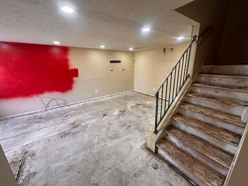 660 Cherry Hollow Road , Unit E, Columbus, OH 43228 Photo 6