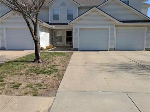 1415 SE Norwood Drive, Lee's Summit, MO 64086